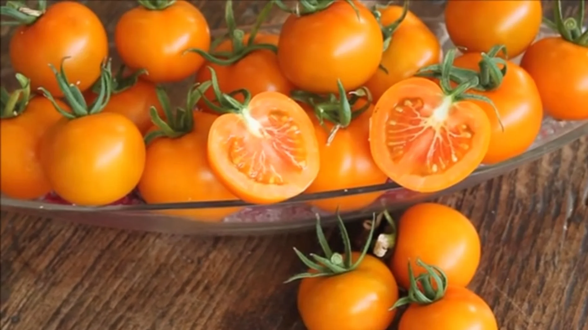 Tomate "jaune flamée"